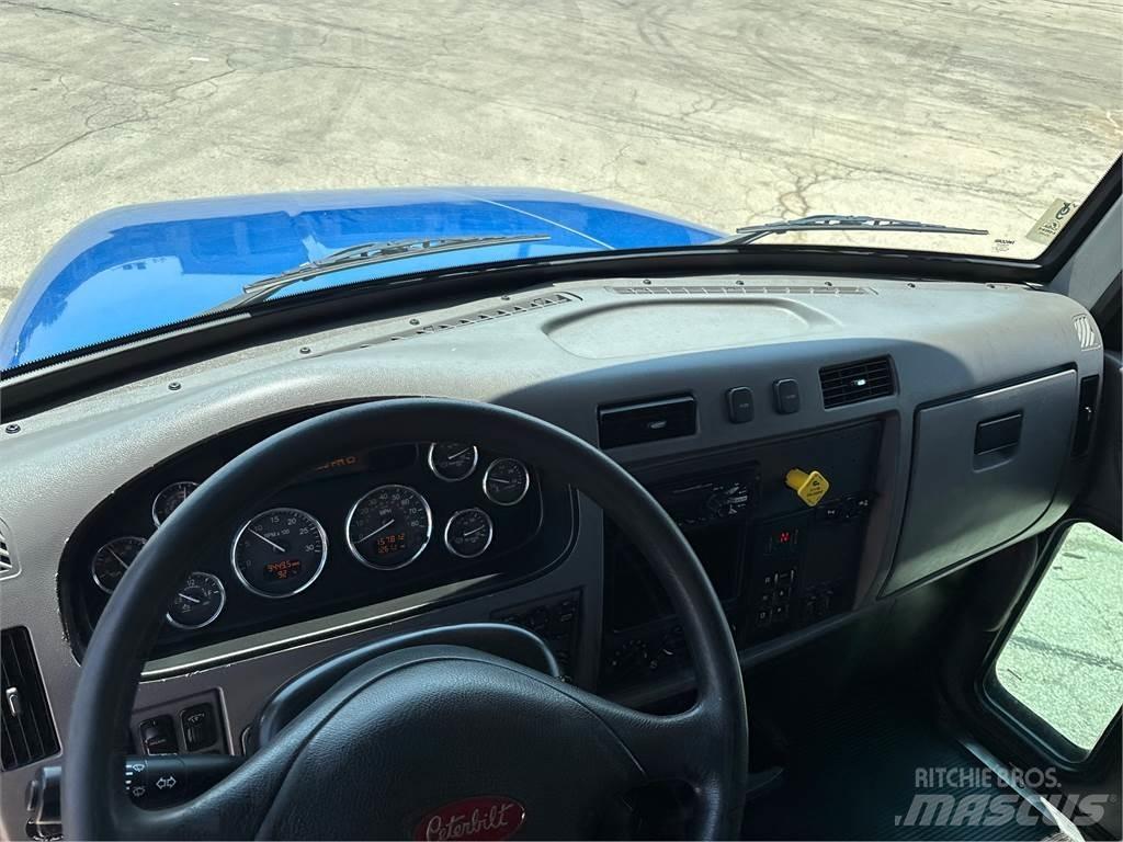 Peterbilt 337 その他トラック