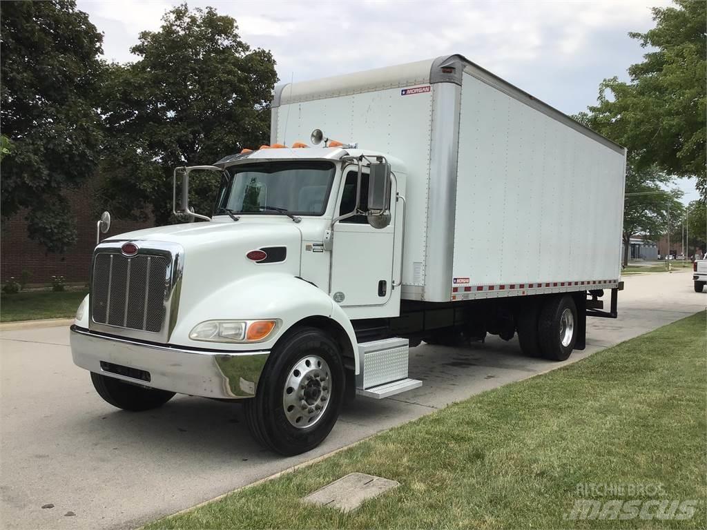 Peterbilt 337 キャブ付きシャーシ