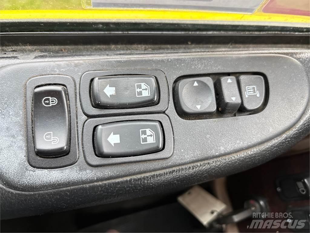 Peterbilt 389 中古トラクターヘッド | トレーラーヘッド