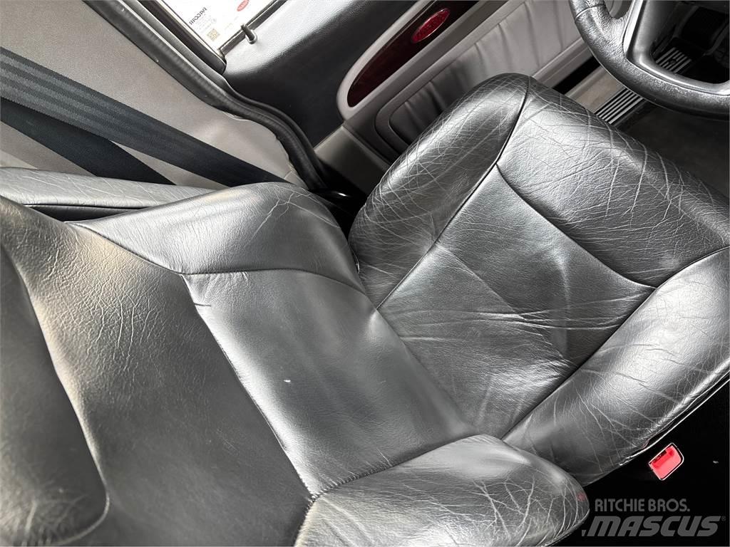 Peterbilt 389 中古トラクターヘッド | トレーラーヘッド