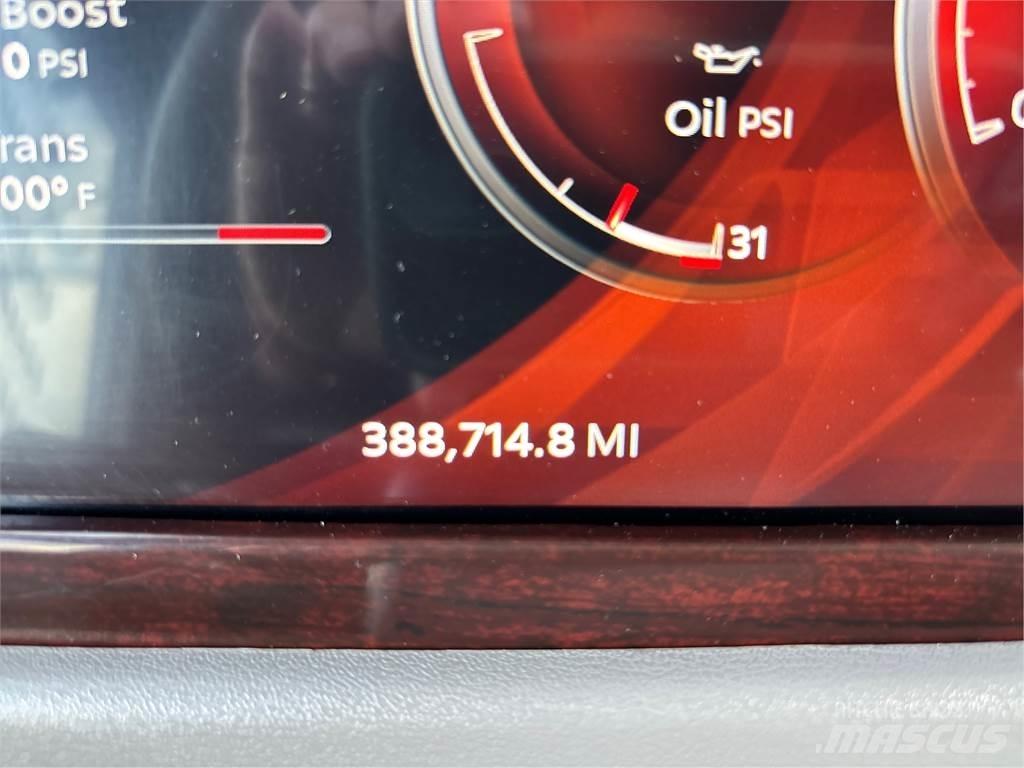 Peterbilt 389 中古トラクターヘッド | トレーラーヘッド
