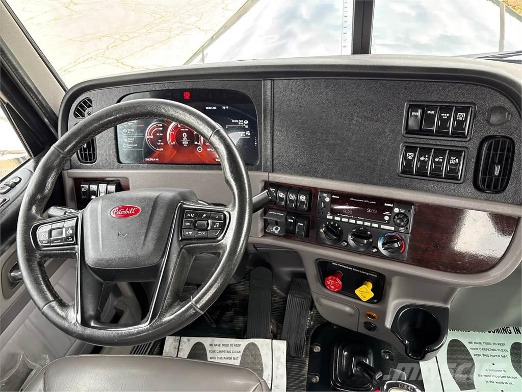 Peterbilt 389 その他トラック