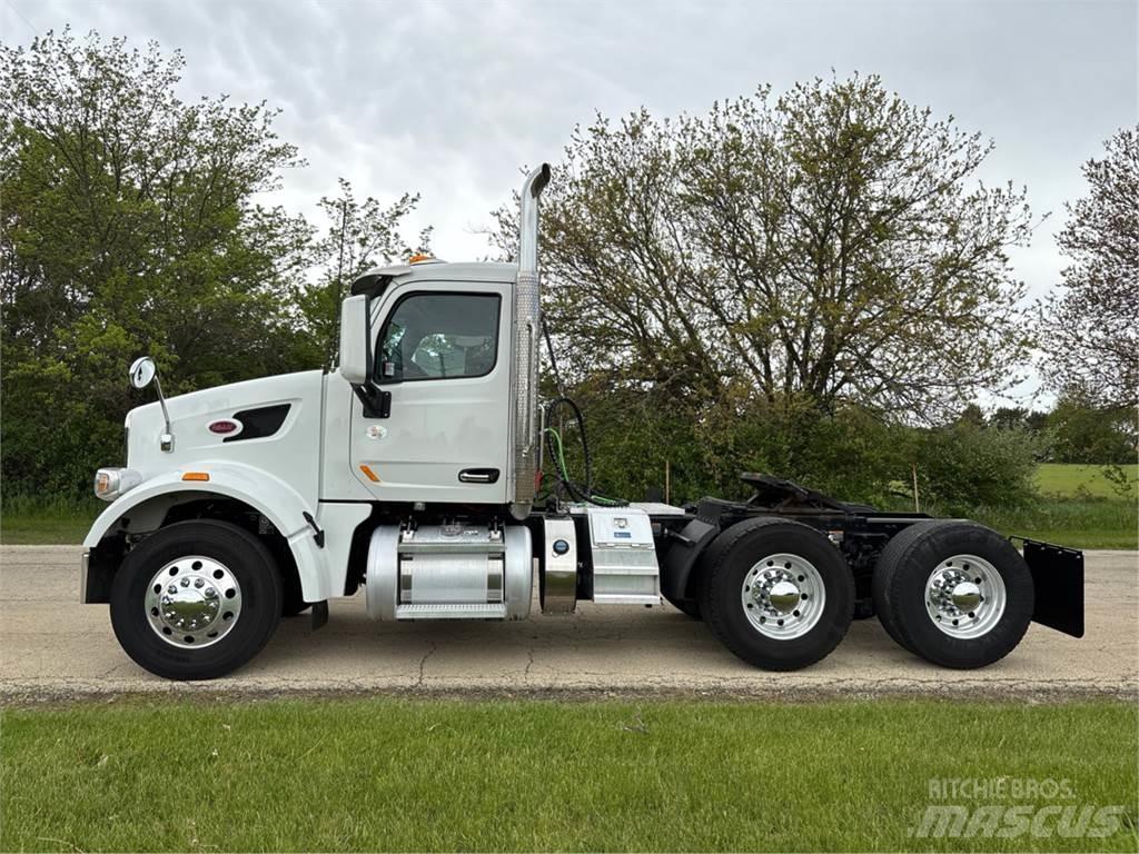 Peterbilt 567 中古トラクターヘッド | トレーラーヘッド
