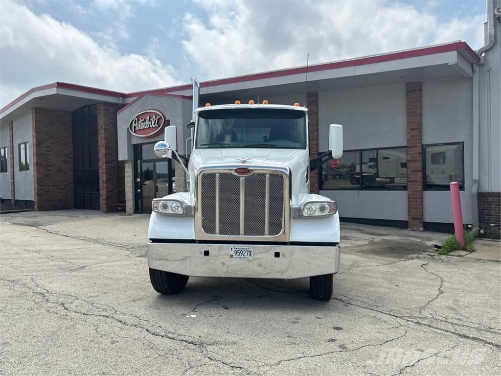 Peterbilt 567 中古トラクターヘッド | トレーラーヘッド