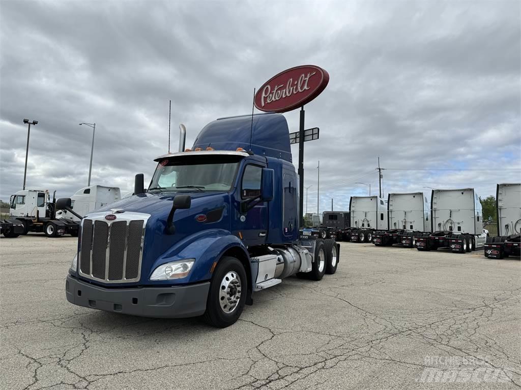 Peterbilt 579 中古トラクターヘッド | トレーラーヘッド