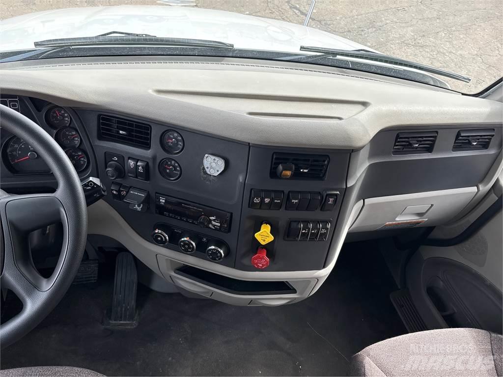 Peterbilt 579 中古トラクターヘッド | トレーラーヘッド