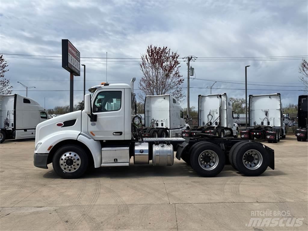 Peterbilt 579 中古トラクターヘッド | トレーラーヘッド