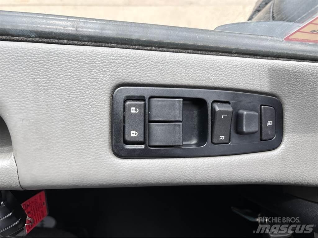 Peterbilt 579 中古トラクターヘッド | トレーラーヘッド