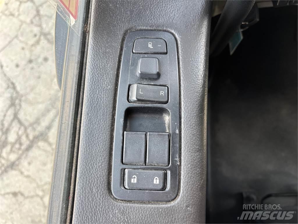 Peterbilt 579 中古トラクターヘッド | トレーラーヘッド