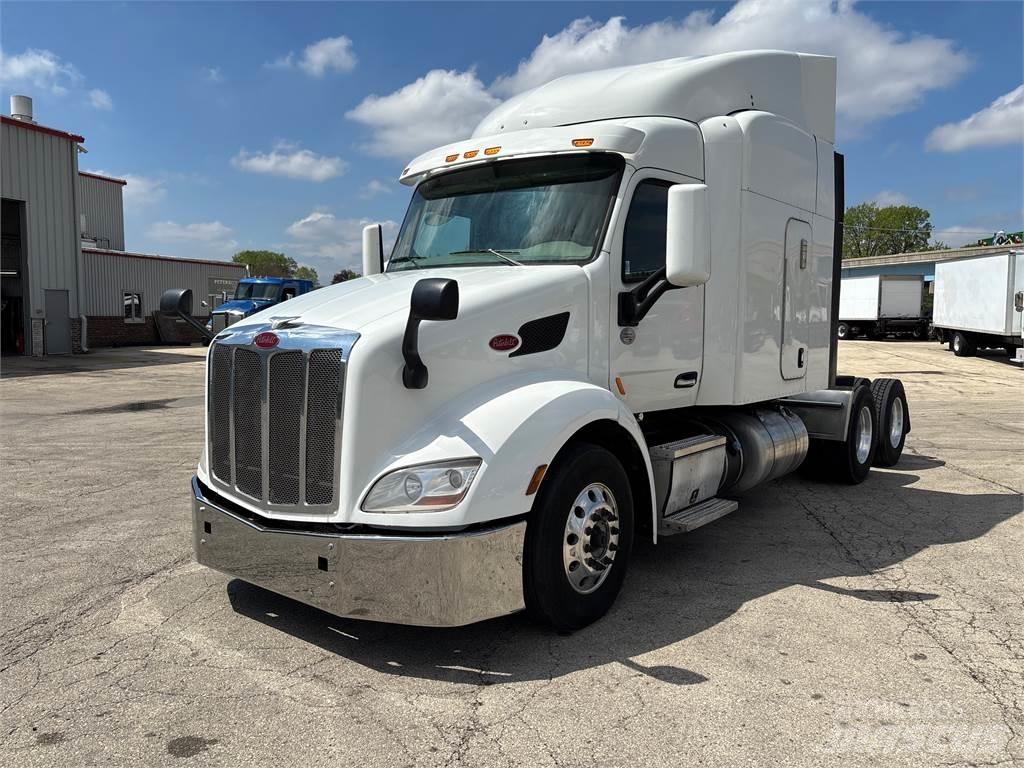 Peterbilt 579 中古トラクターヘッド | トレーラーヘッド