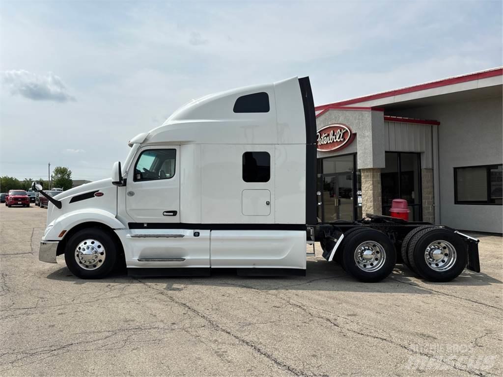 Peterbilt 579 中古トラクターヘッド | トレーラーヘッド