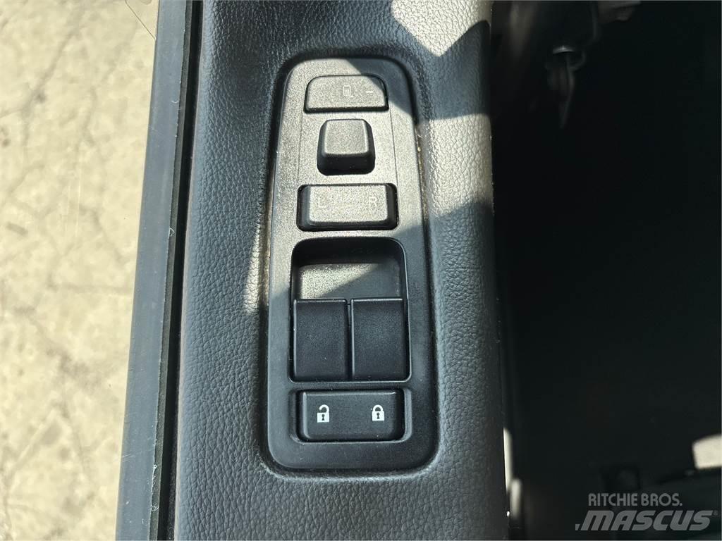 Peterbilt 579 中古トラクターヘッド | トレーラーヘッド