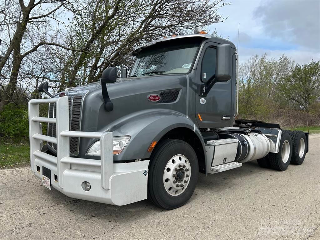 Peterbilt 579 中古トラクターヘッド | トレーラーヘッド