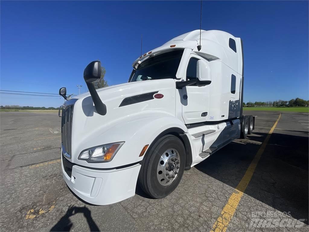 Peterbilt 579 中古トラクターヘッド | トレーラーヘッド