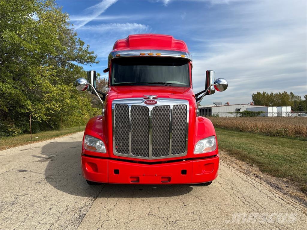 Peterbilt 579 中古トラクターヘッド | トレーラーヘッド