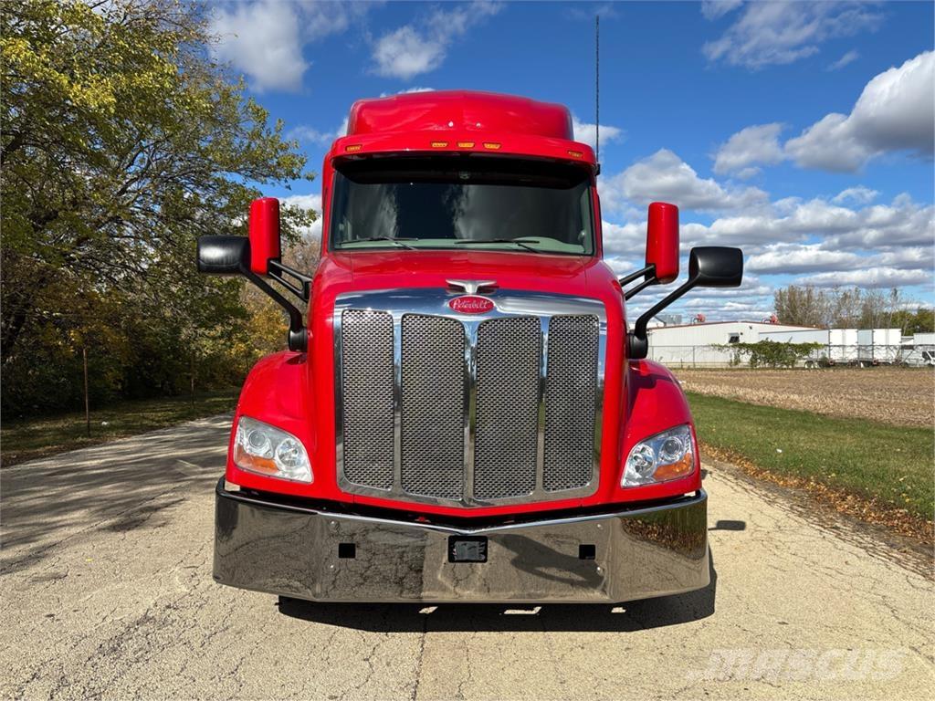 Peterbilt 579 中古トラクターヘッド | トレーラーヘッド