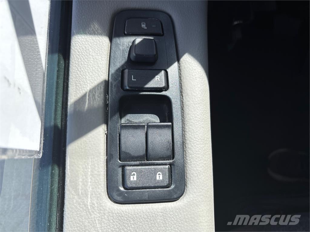 Peterbilt 579 中古トラクターヘッド | トレーラーヘッド