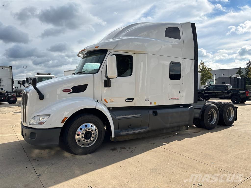 Peterbilt 579 中古トラクターヘッド | トレーラーヘッド