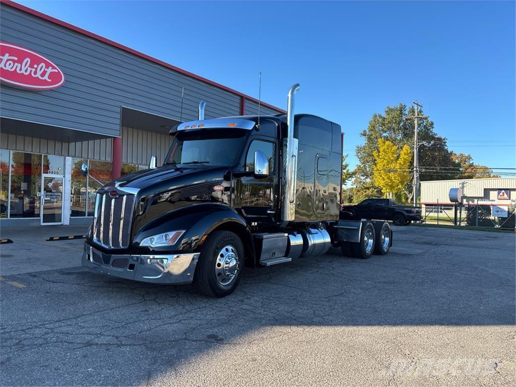 Peterbilt 579 中古トラクターヘッド | トレーラーヘッド