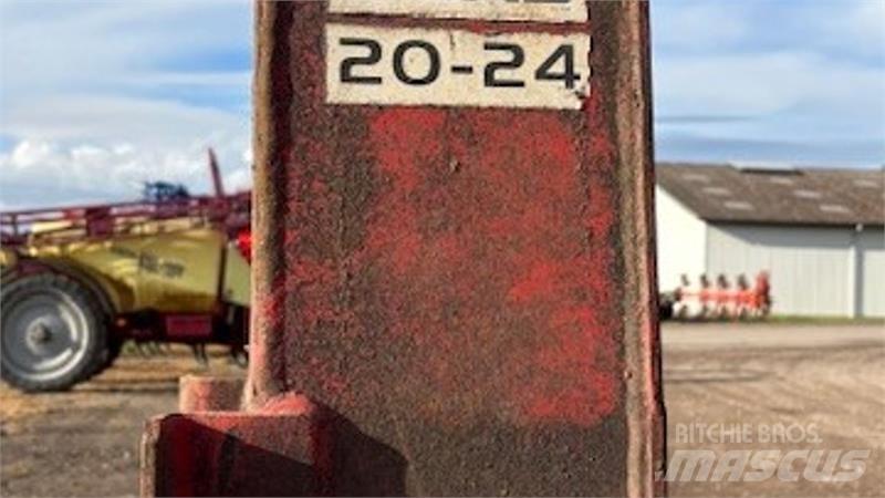 Bigab 20-24 フックロール・アームロールトレーラー