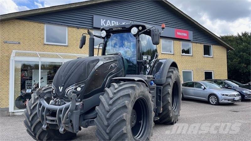 Valtra S294 トラクター