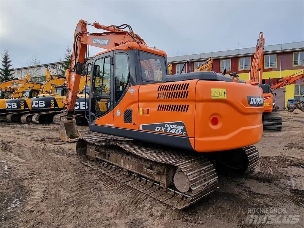 Doosan DX140LC-3 大型油圧ショベル12t以上（パワーショベル・ユンボ）