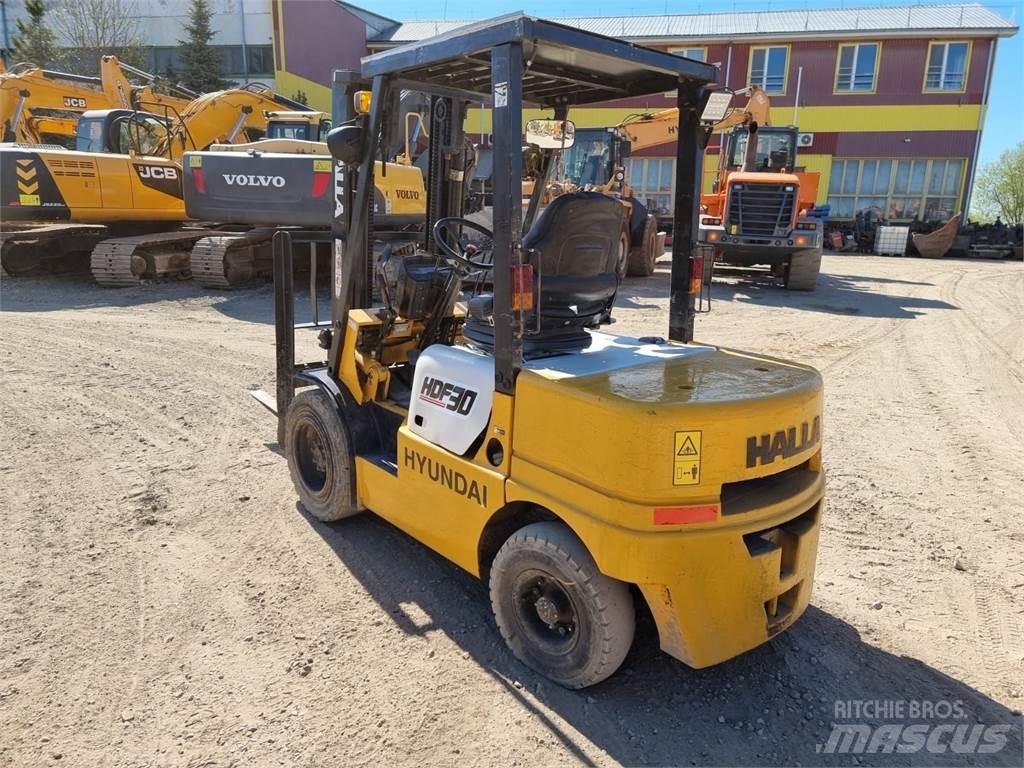 Hyundai Halla HDF30 ディーゼル・軽油