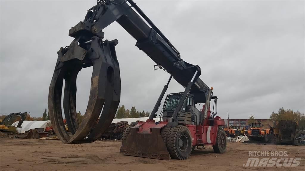 Kalmar RTD 3026 テレスコーピックハンドラー