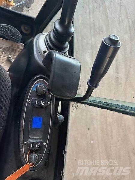 JCB 8018 CTS 大型油圧ショベル12t以上（パワーショベル・ユンボ）