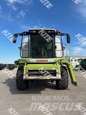 Claas 550 2WD コンバイン