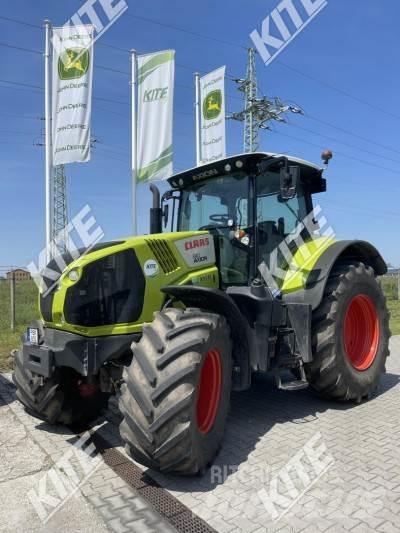 CLAAS Axion 810 トラクター