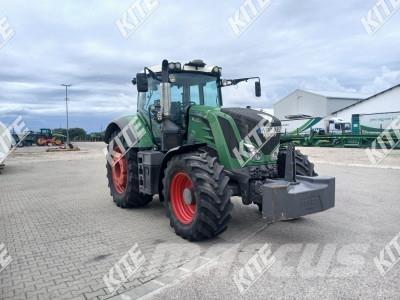 Fendt 826 VARIO トラクター