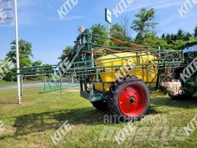  Huniper 3000/20 牽引型スプレイヤー