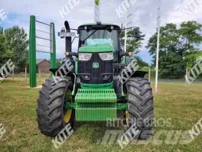 John Deere 6175M トラクター