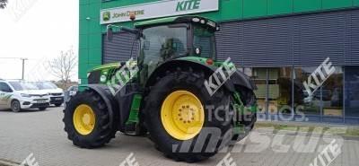 John Deere 6210R トラクター
