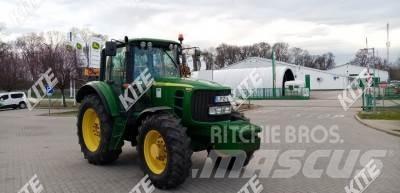 John Deere 6830 トラクター