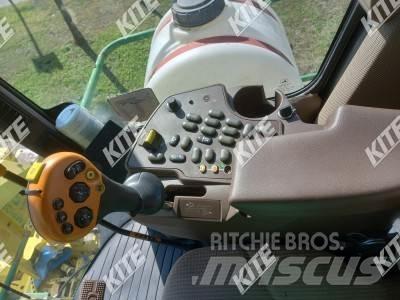 John Deere 7200 コンバイン