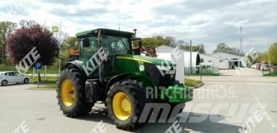John Deere 7200R トラクター