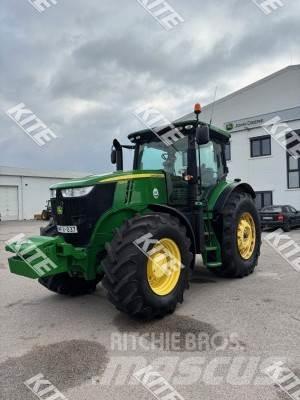 John Deere 7230R トラクター