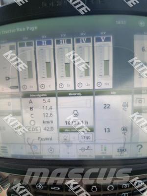 John Deere 7230R トラクター