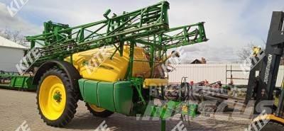 John Deere 732i/21 牽引型スプレイヤー