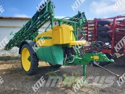John Deere 732I/27M 牽引型スプレイヤー