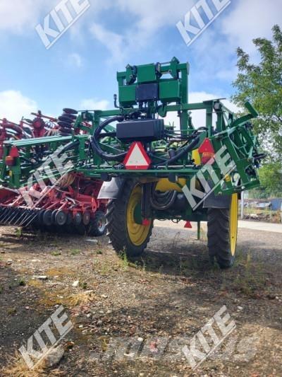 John Deere 732I/27M 牽引型スプレイヤー