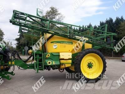 John Deere 740/21M 牽引型スプレイヤー