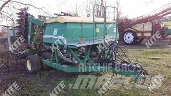 John Deere 740A ドリル
