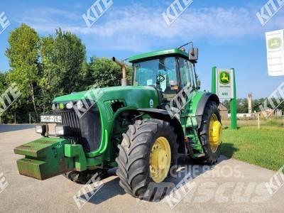 John Deere 8220 トラクター