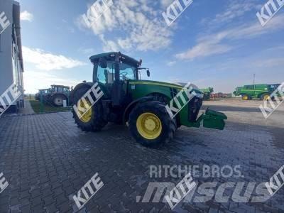 John Deere 8295R トラクター