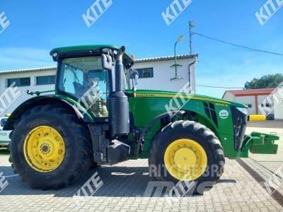 John Deere 8345R トラクター