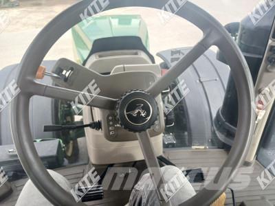 John Deere 8370R トラクター