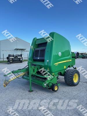 John Deere 854 ラウンドベーラー